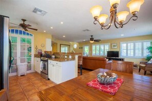 Fernseher, MP3-Dockingstation