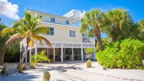 Front of property - 128-conch House (Captiva)