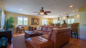 Unclassified image, 5 of 23, button - 128-conch House (Captiva)