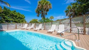 Outdoor pool - 174-the Green Flash (Captiva)