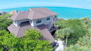 Property grounds - 214-skylark (Captiva)
