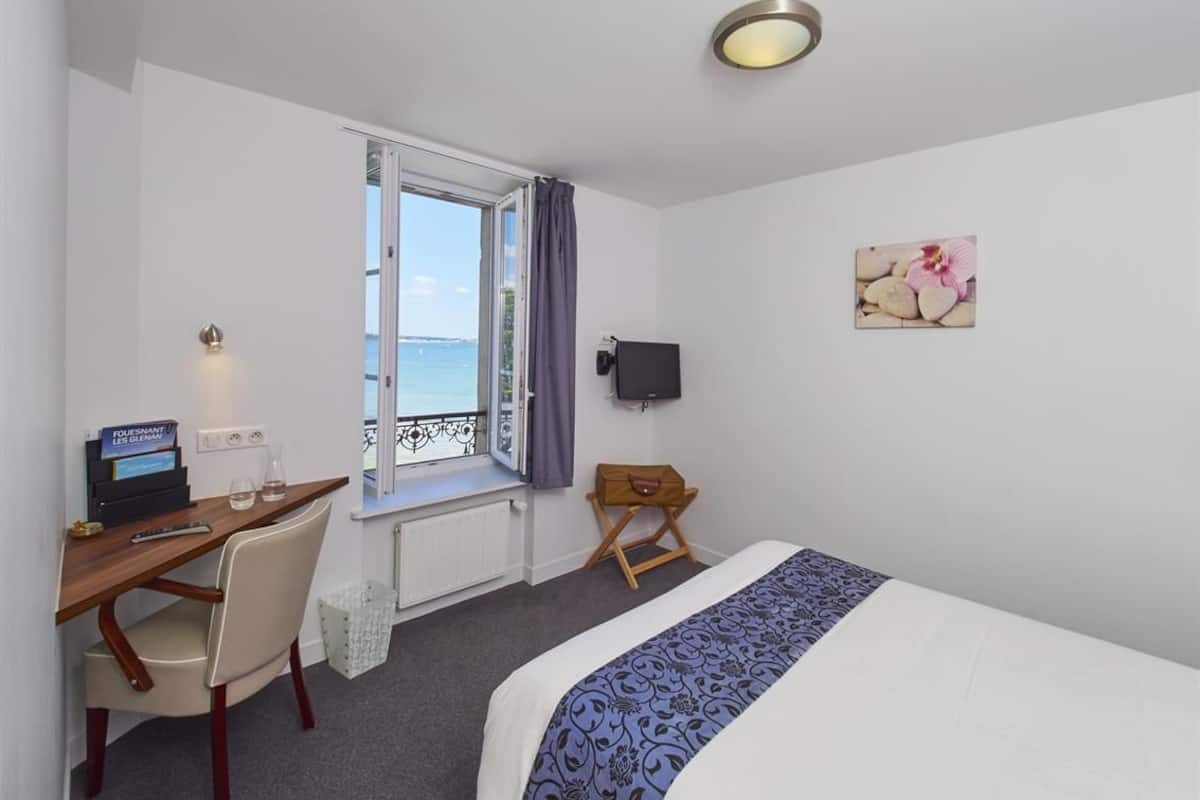 Chambre double pour 1 personne | 1 chambre, fer et planche à repasser, accès au Wi-Fi (inclus)