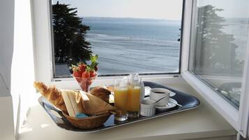 Triple Room | Beach/ocean view