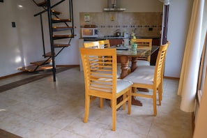 Living area - Cabañas del Dique (Tandil)