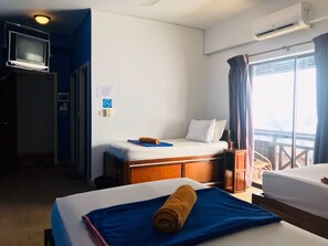 In-room safe, desk, soundproofing, free WiFi