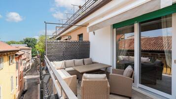 Family Apartment, 2 Bedrooms | Terras