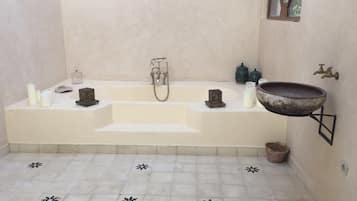 Villa Classique, 4 chambres | Salle de bain