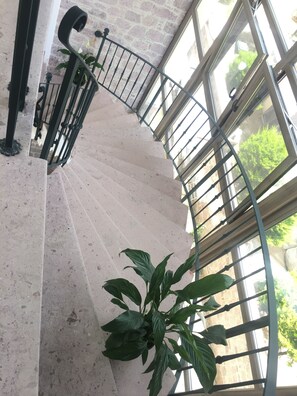 Staircase - Cunda Mira Butik Otel (Ayvalik)