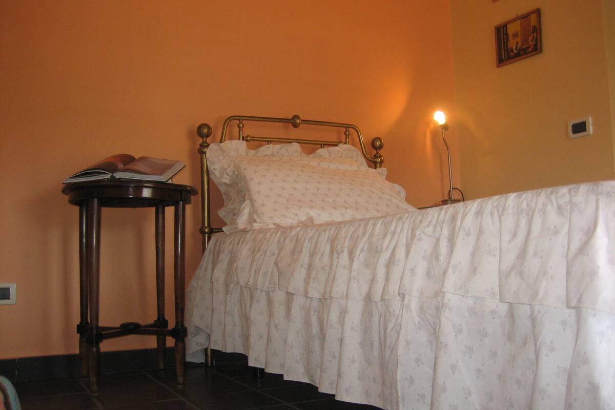 Desk, cots/infant beds, rollaway beds, free WiFi