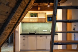 Comfort-Apartment, Bergblick (7) | Eigene Kochnische | Großer Kühlschrank, Ofen, Herdplatte, Geschirrspüler