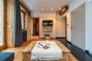 Apartamento de diseño, vistas a la montaña (4) | Ropa de cama de alta calidad y mobiliario individual