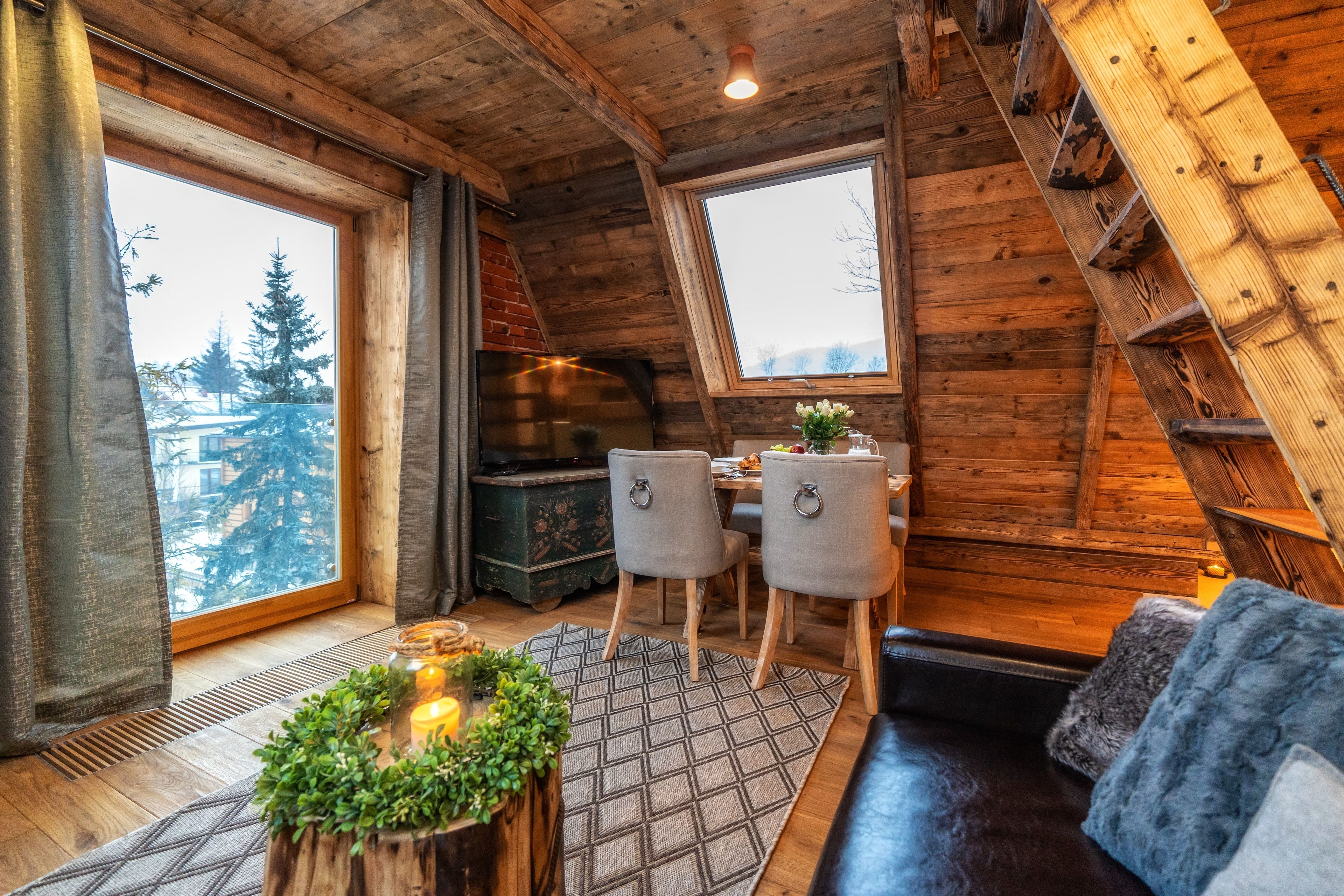 Comfort Apartment, Mountain View (7) | Premium bedding, individually furnished, laptop workspace, soundproofing