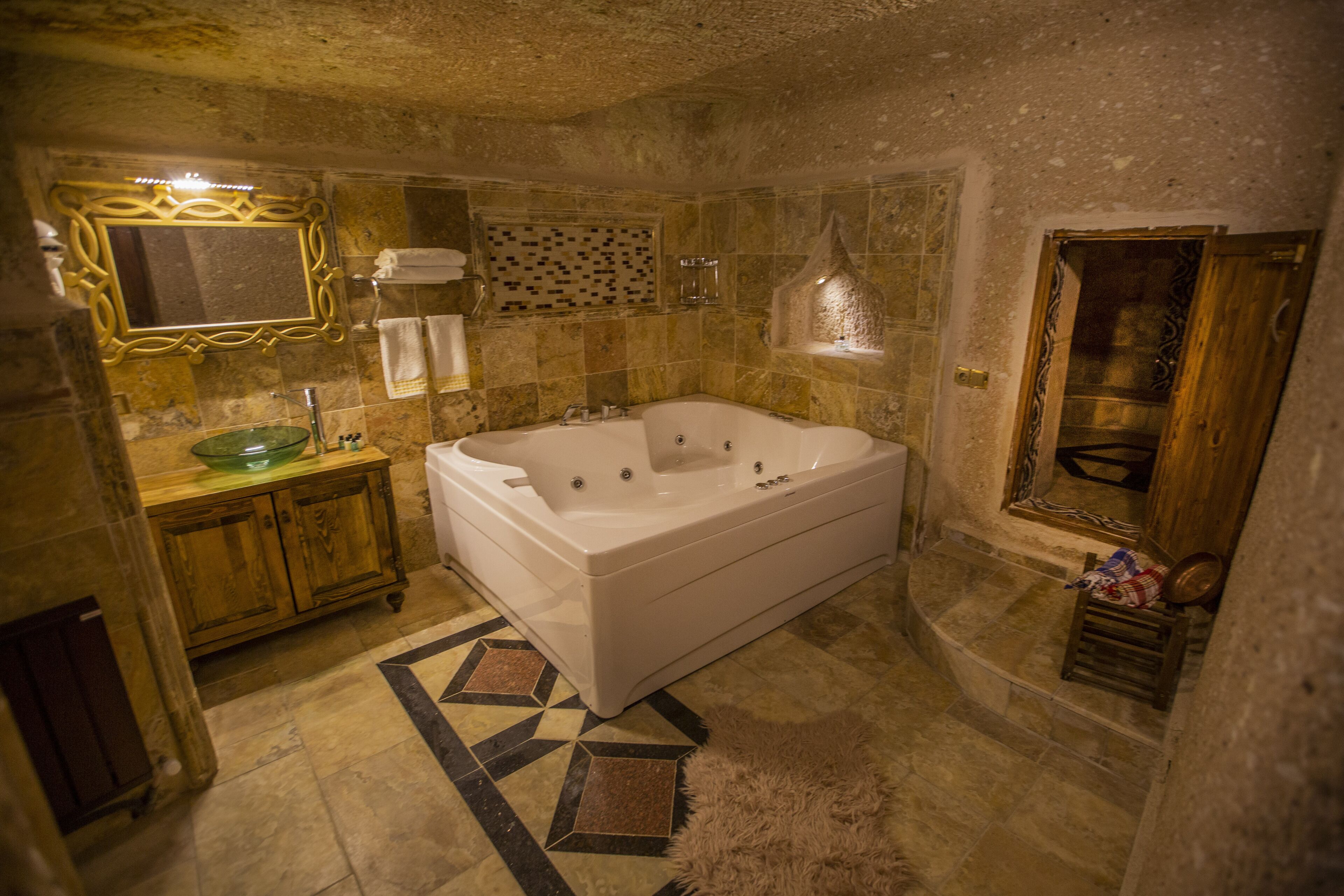 deluxe suite with turkish bath | jetted bathtub