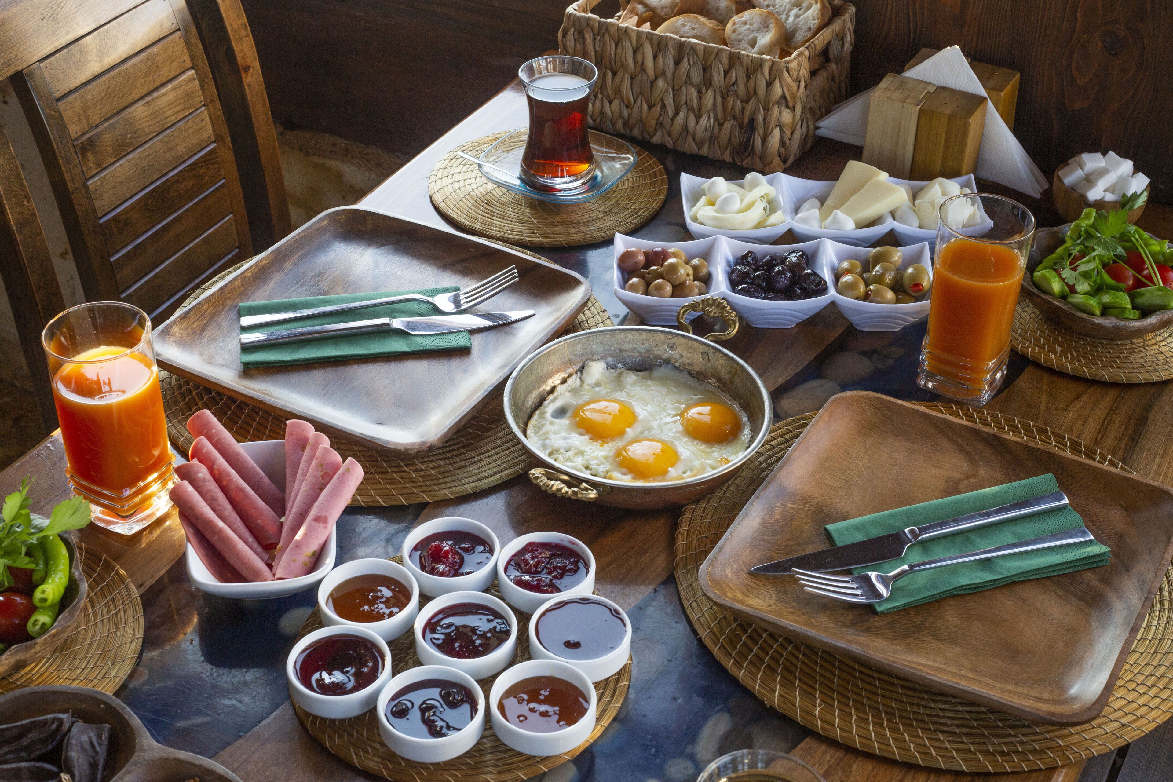 free daily continental breakfast