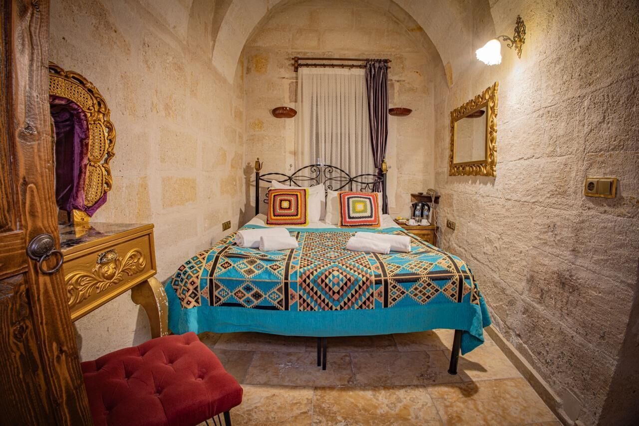 Minibar, soundproofing, free WiFi, bed sheets