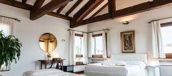 Prestigious Residence Brà with a turret overlooking Verona