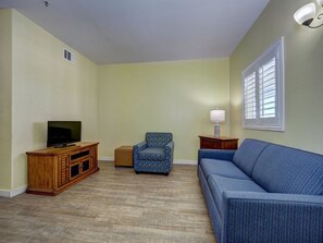 Living area - Seashell Village Resort near the beach with kitchens (Port Aransas)