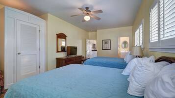 Eenvoudige suite | Individueel gemeubileerd, een strijkplank/strijkijzer, gratis wifi