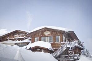 Front of property - Hôtel restaurant le Pilatus (Courchevel)