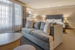 Individually decorated, individually furnished, soundproofing - Mill Falls Resort Collection at the Lake (Meredith)