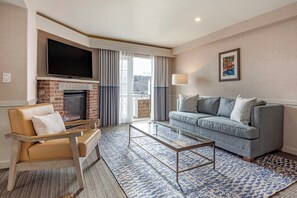 Studiosuite – deluxe, utsikt mot innsjø (Church Landing King Suite) | Individuelt dekorert, individuelt innredet og lydisolert