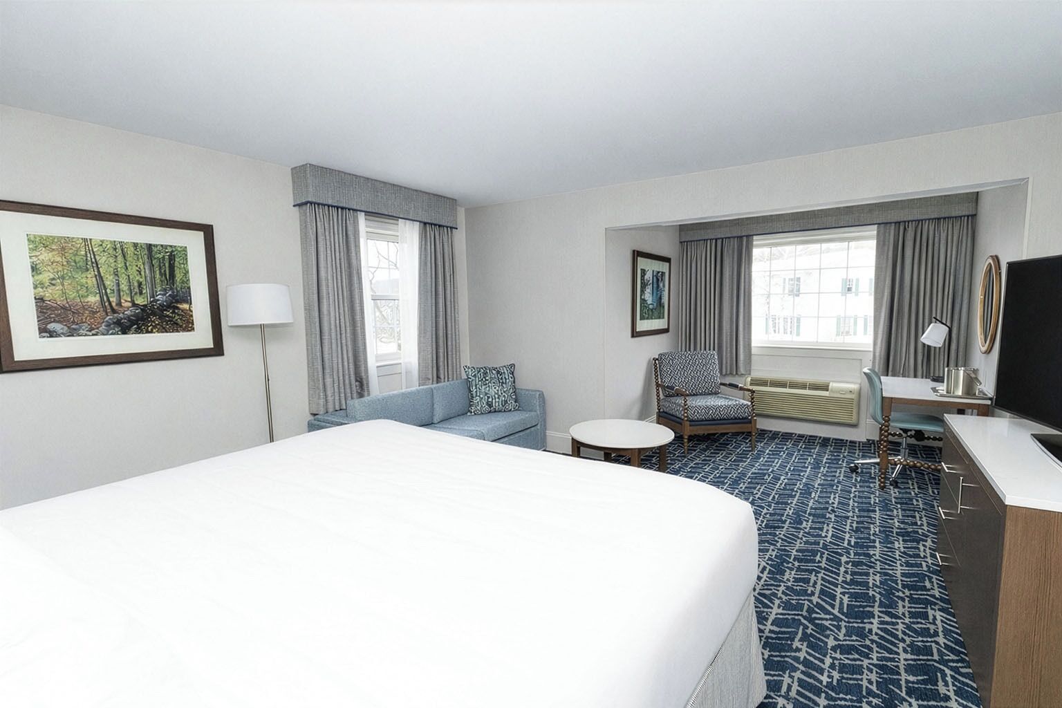 Palmer Inn Superior King | Individually decorated, individually furnished, soundproofing