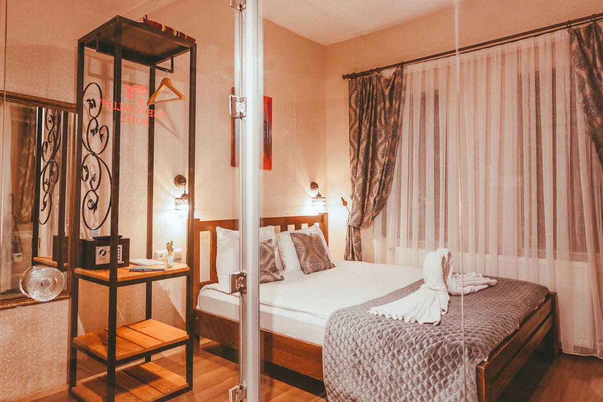 Economy Double Room, 1 Queen Bed, Non Smoking, Garden View