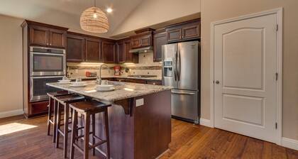 Tahoe Woods Retreat - Construit en 2015, Arcade, Shuffleboard, Marche vers Lake & Heavenly, Grill, Wifi + AC