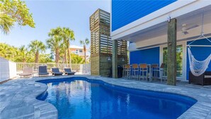 Outdoor pool - 438 - Reel Laxing (Captiva)