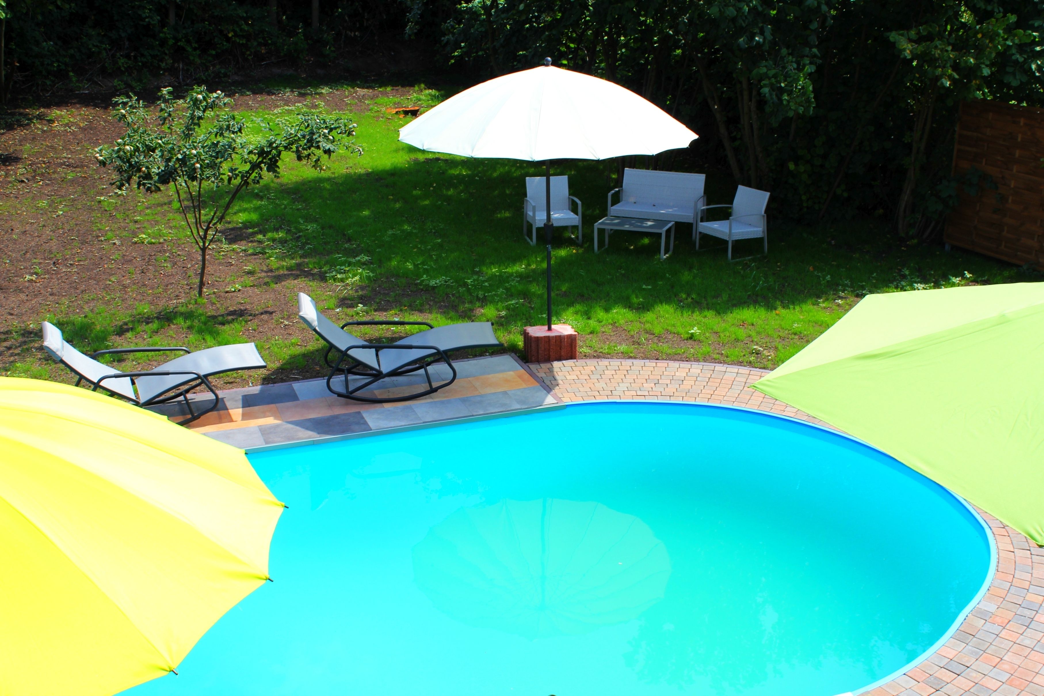 Seasonal outdoor pool