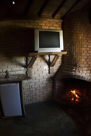 Chalet, 1 Double Bed (Vintage) | Minibar, blackout curtains, bed sheets, wheelchair access - Alquimia chalés (Lima Duarte)