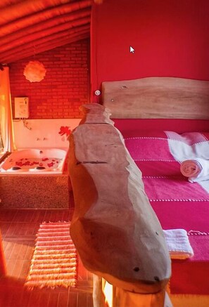 Chalet, 1 Double Bed (Master) | Minibar, blackout curtains, bed sheets, wheelchair access - Alquimia chalés (Lima Duarte)