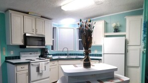 Unclassified image, 5 of 32, button - Beautiful 2B-2B centrally located house (Panama City Beach)