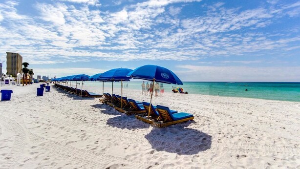 Unclassified image, 1 of 32, button - Beautiful 2B-2B centrally located house (Panama City Beach)