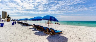 Beautiful 2B-2B centrally located house