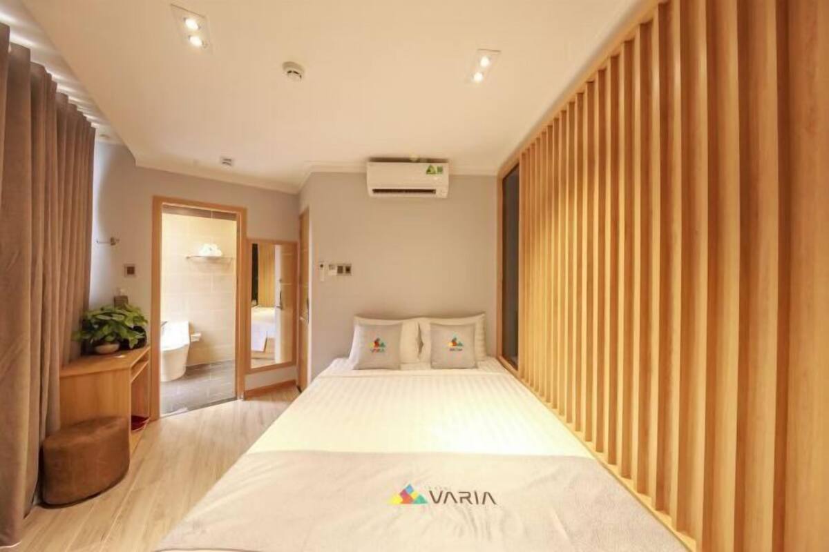Minibar, in-room safe, desk, blackout curtains