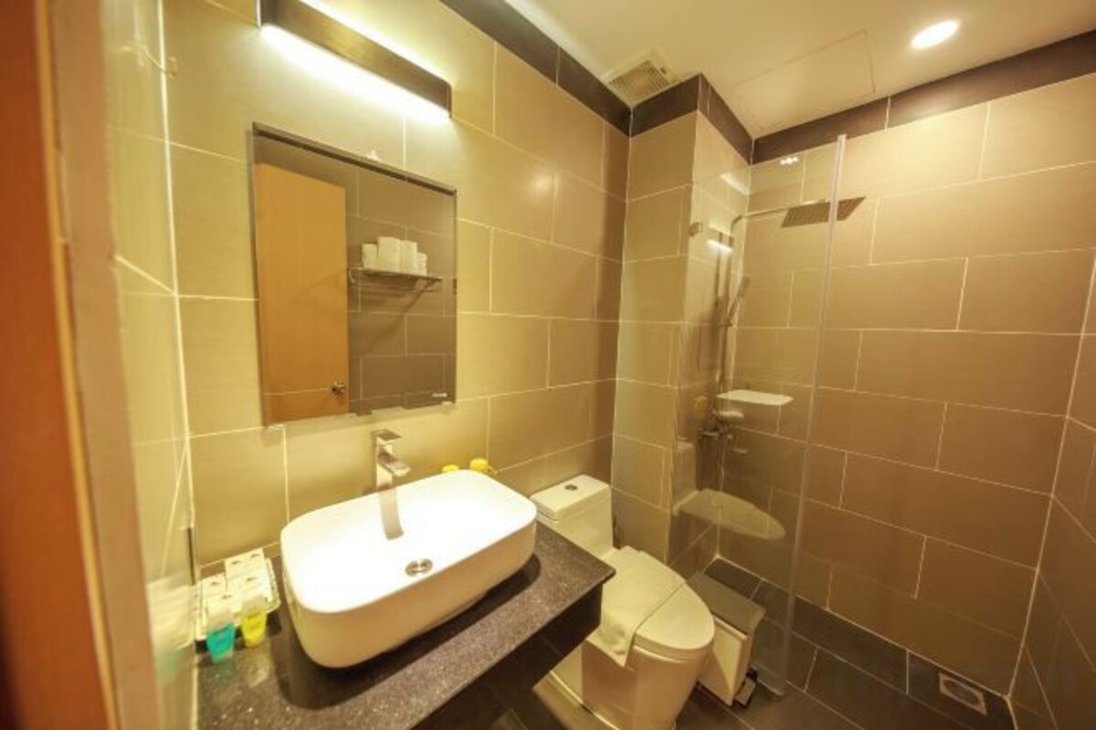 Bagno | Doccia, set di cortesia gratuito, asciugacapelli, pantofole