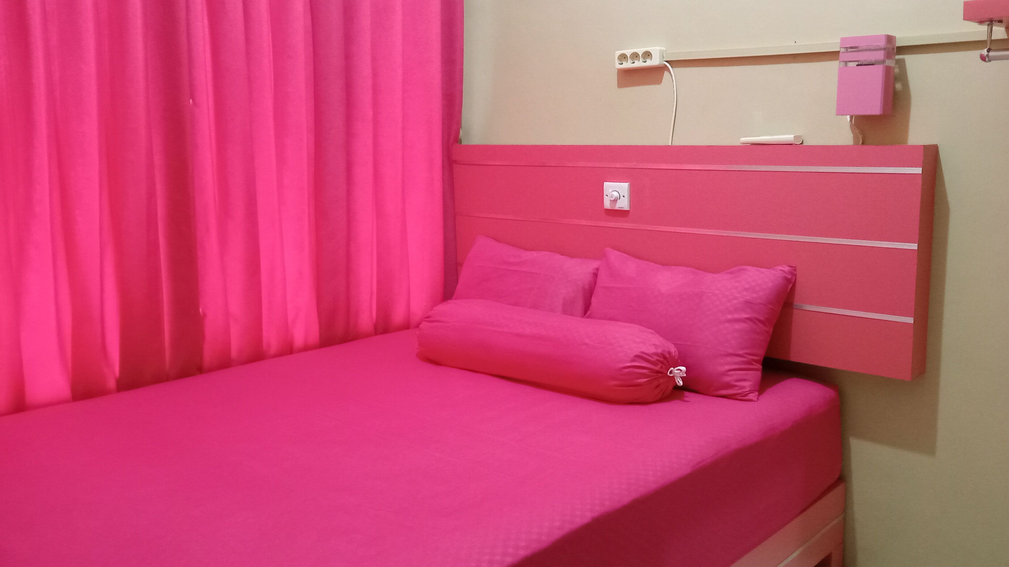 3 bedrooms, desk, free WiFi, bed sheets