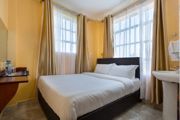 Superior Double or Twin Room | Premium bedding, memory foam beds, desk, laptop workspace