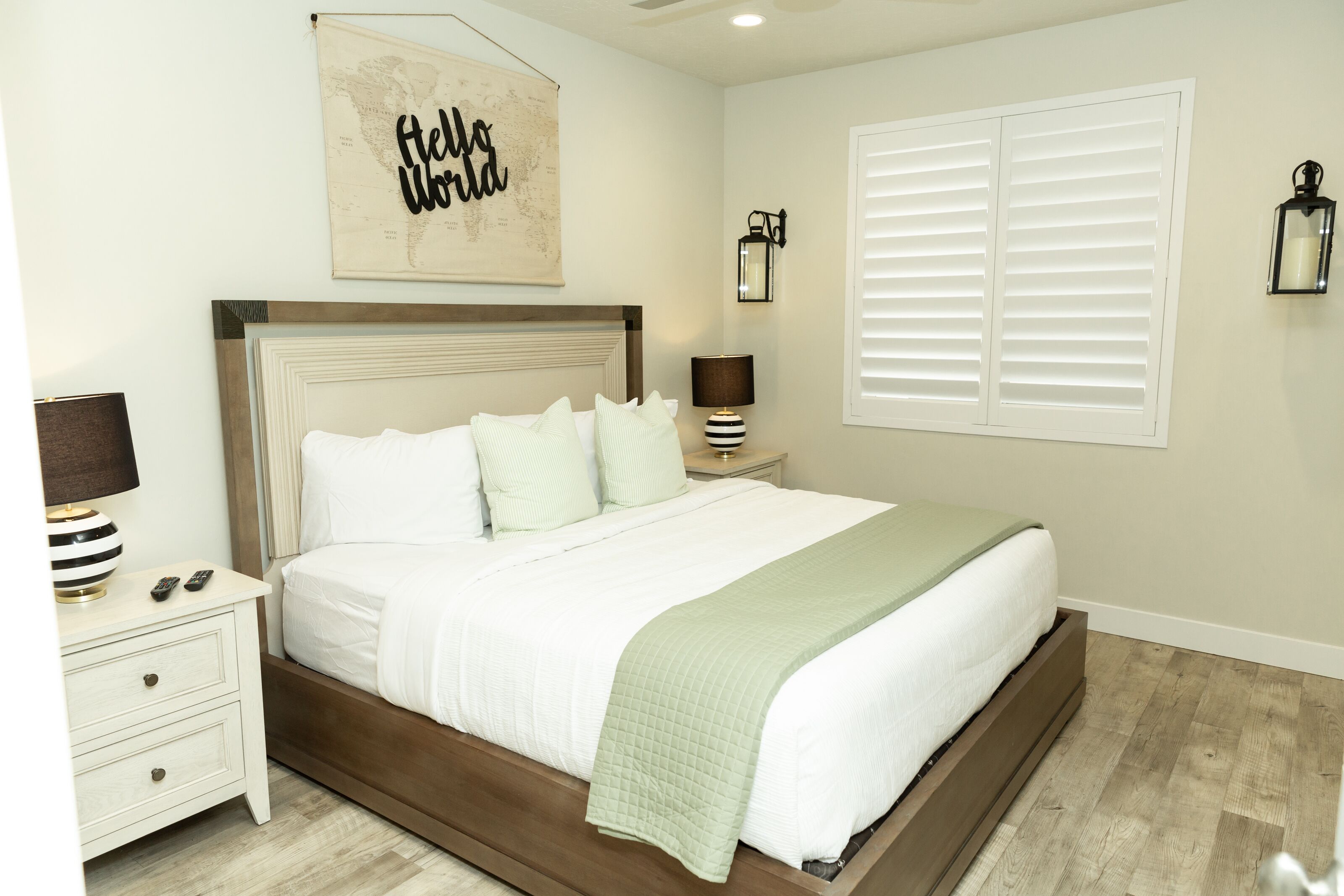 2 soverom, strykejern/-brett, reiseseng for barn og wi-fi (inkludert)