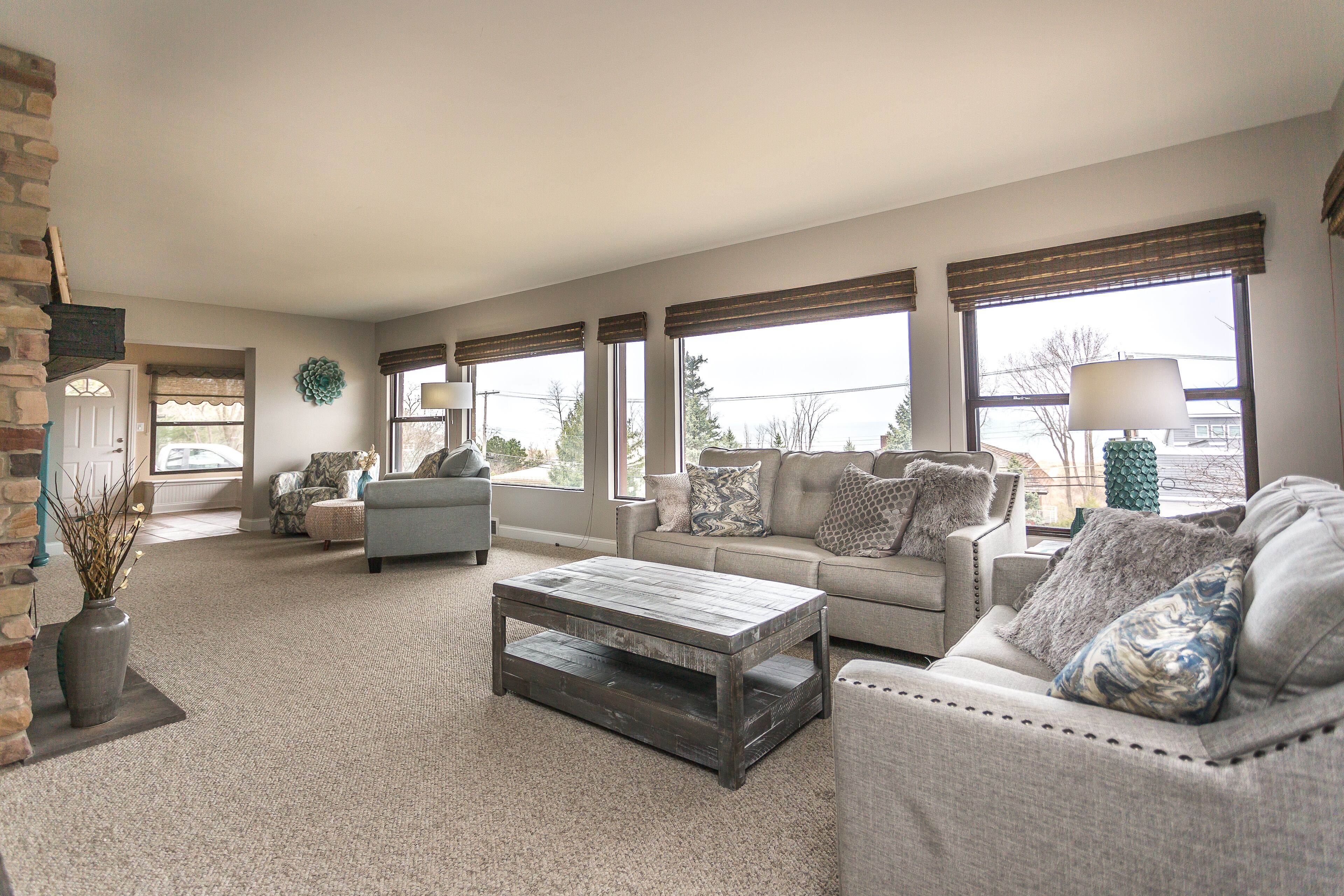 Across from beach, game room, fire pit, great views