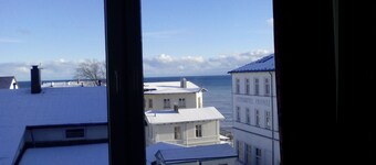 Quiet, yet centrally located apartment with lake view