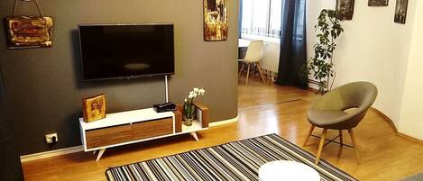 Fernseher