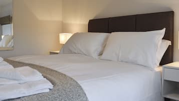 4 bedrooms, free WiFi, bed sheets