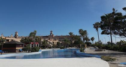 KAUNIS DUPLEX BAHIA SUR IN CADIZIN KOKOONPALVELU