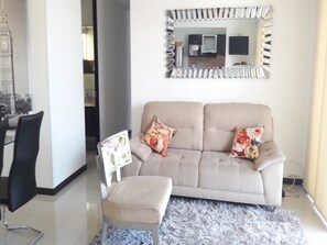 TV, ping pong - LUXURIOS APARTMETN NEAR CHIPICHAPE SHOPPING (12) (• Valle del Cauca, CO-VAC)