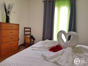 1 chambre, fer et planche à repasser, Wi-Fi, draps fournis