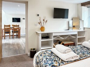 2 bedrooms, free WiFi, bed sheets