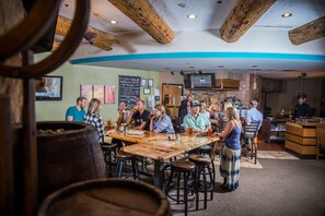 Dining - Spacious + Bright Suite | Ski-in Crested Butte (Crested Butte)