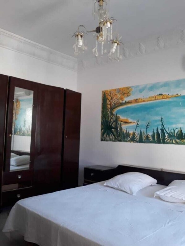 Blackout curtains, free WiFi, bed sheets - Hotel Hamilton - Kaly Center (Hammamet)